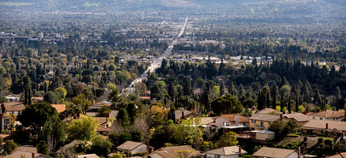 Views across the San Fernando Valley from both ends of Reseda Blvd.  (Photo by David Crane, Los Angeles Daily News/SCNG)